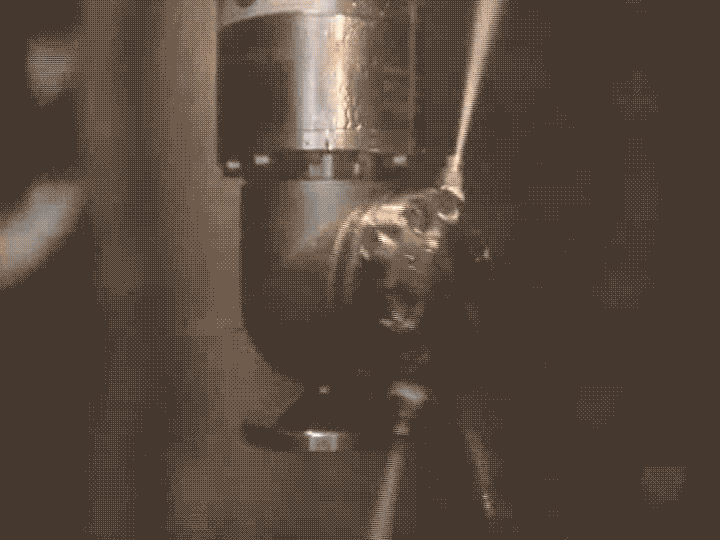 三維洗罐器工作狀態(tài)